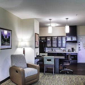 One-Bedroom Suite King Bed Mobility Access Tub Non-Smoking